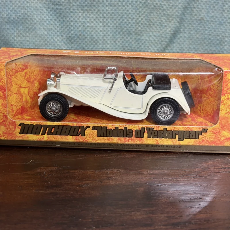 Matchbox Models of Yesteryear 1936 Jaguar SS-100 - Ph