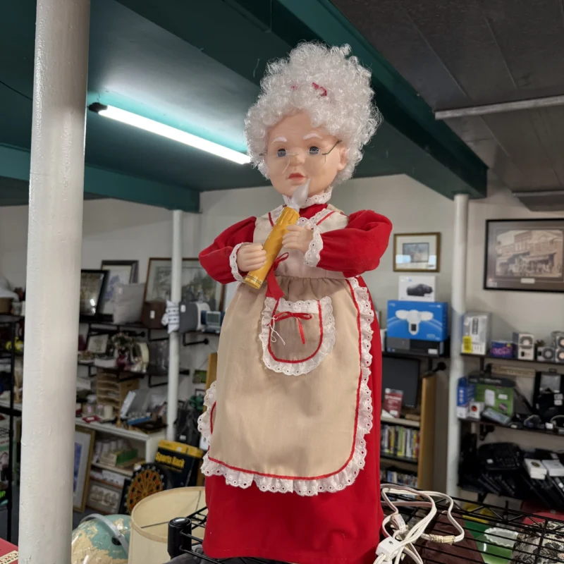 Animated Mrs. Clause - Ph