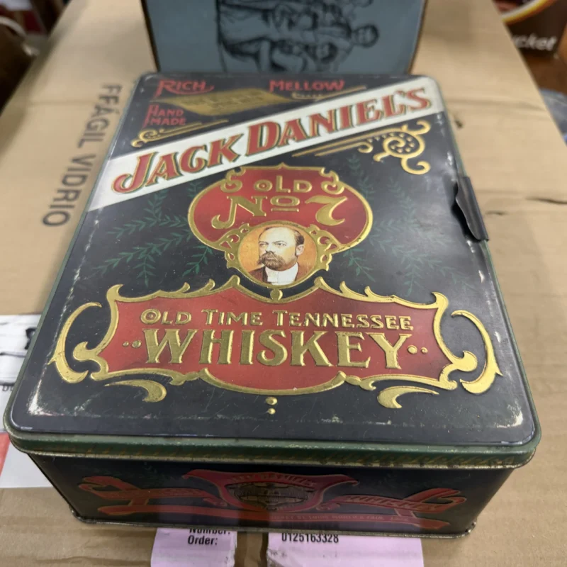Jack Daniels Poker Chips in Tin - Ph